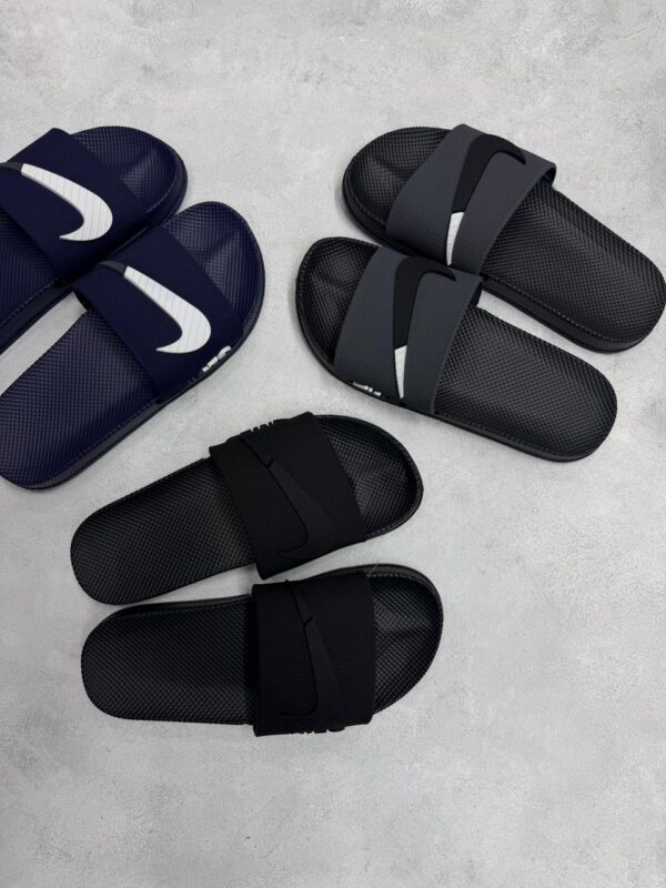 Nike Elite Slides