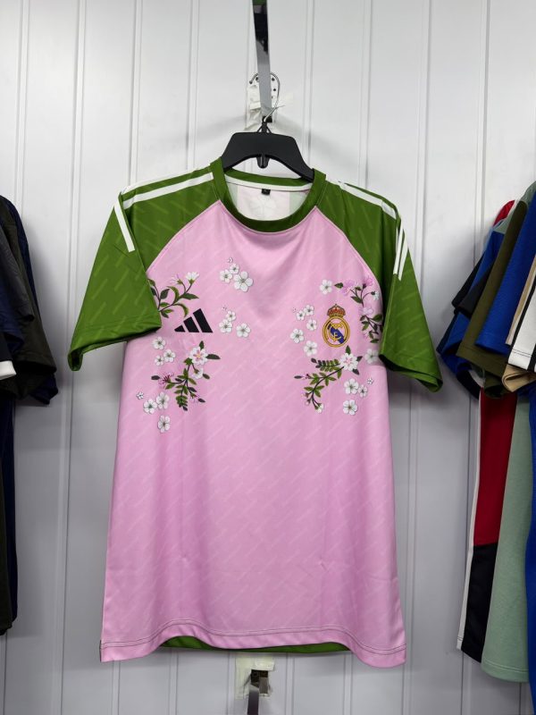 Real Madrid Custom Pink Tee<br><p class="pre-order-tag-ft-1953">Available on Pre-Order</p>