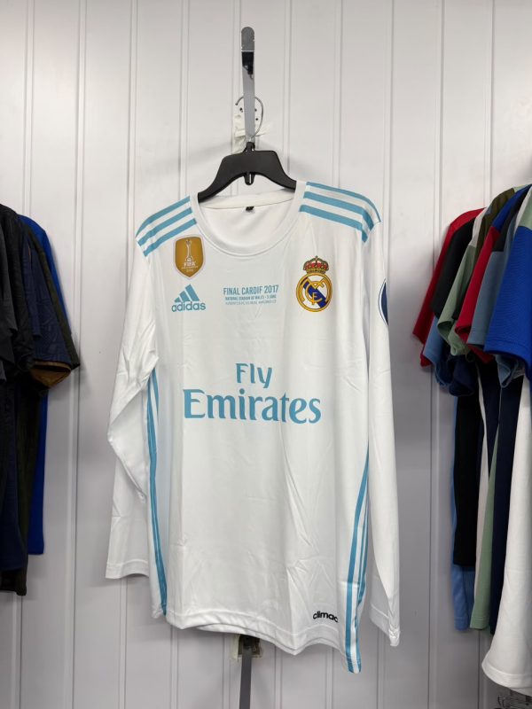 Real Madrid 2017 Final Cardiff Tee<br><p class="pre-order-tag-ft-1953">Available on Pre-Order</p>