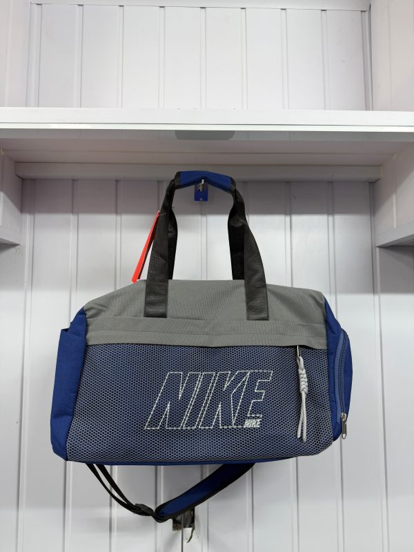 Nike On The Go Duffle Bag